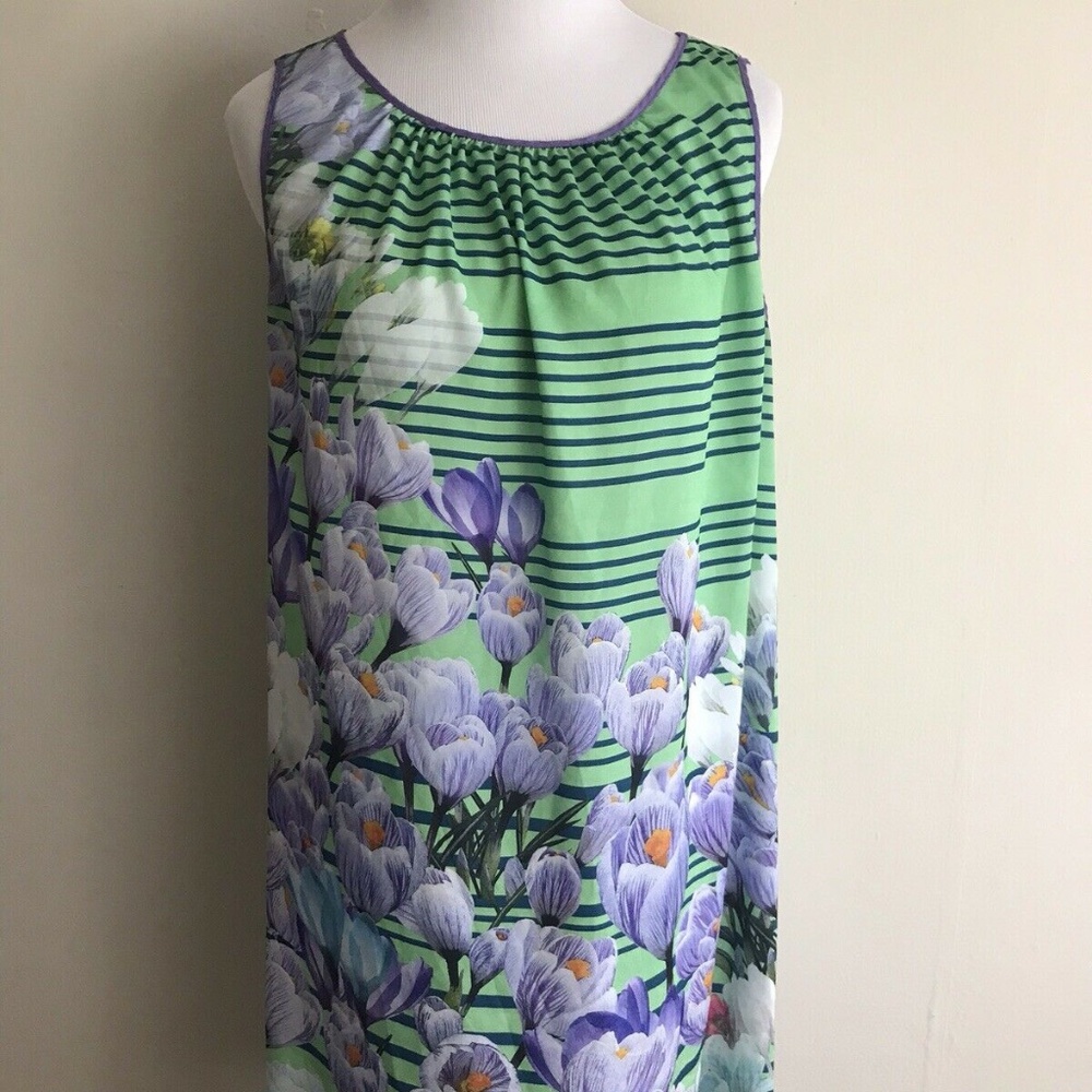 SALE!! EUC! Dream Daily Women's Sz Medium Floral Green/Purple Lightweight Dress